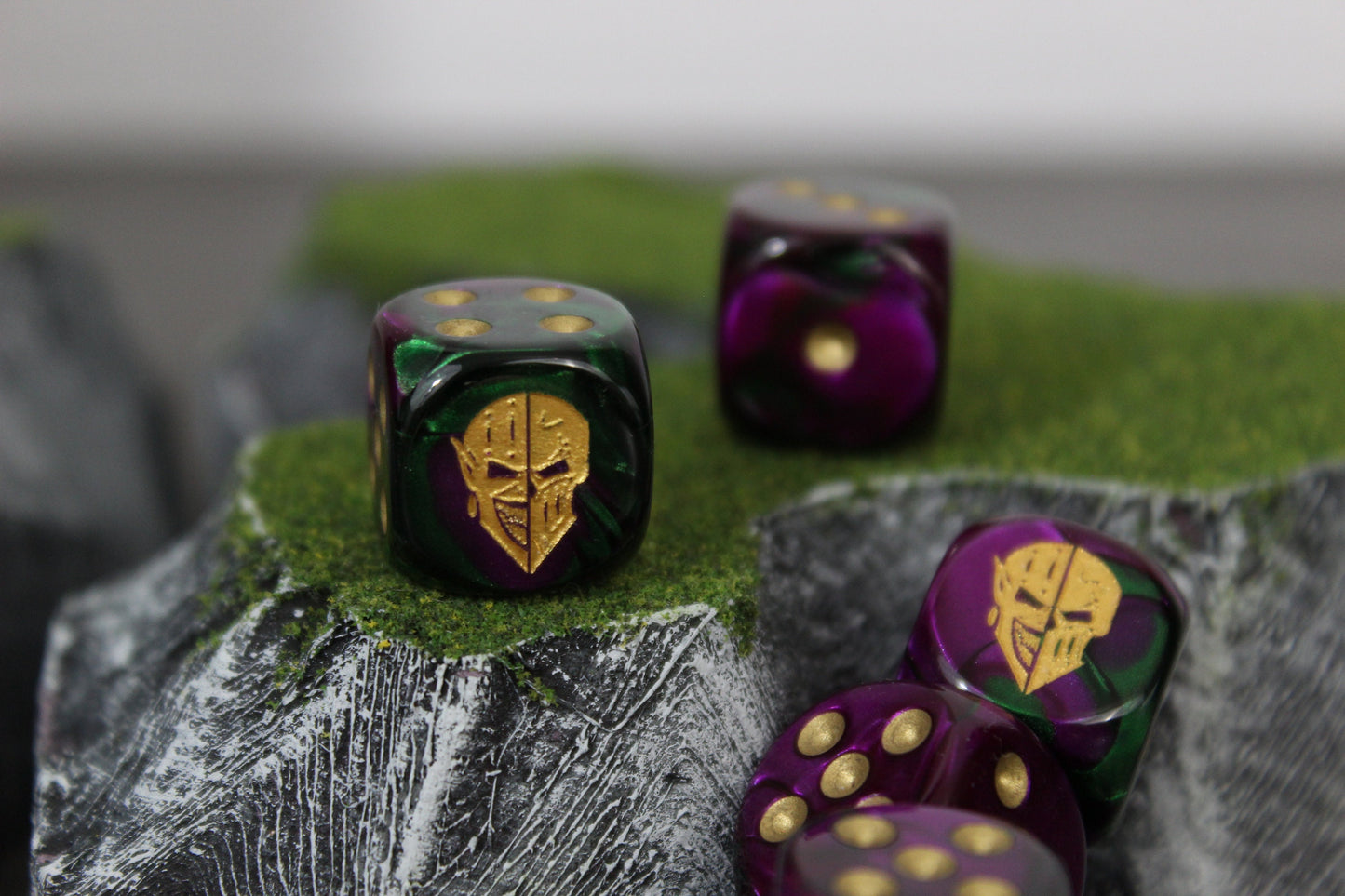 Dark Jester Mask Dice 16mm Inspired by Sci-Fi 10x