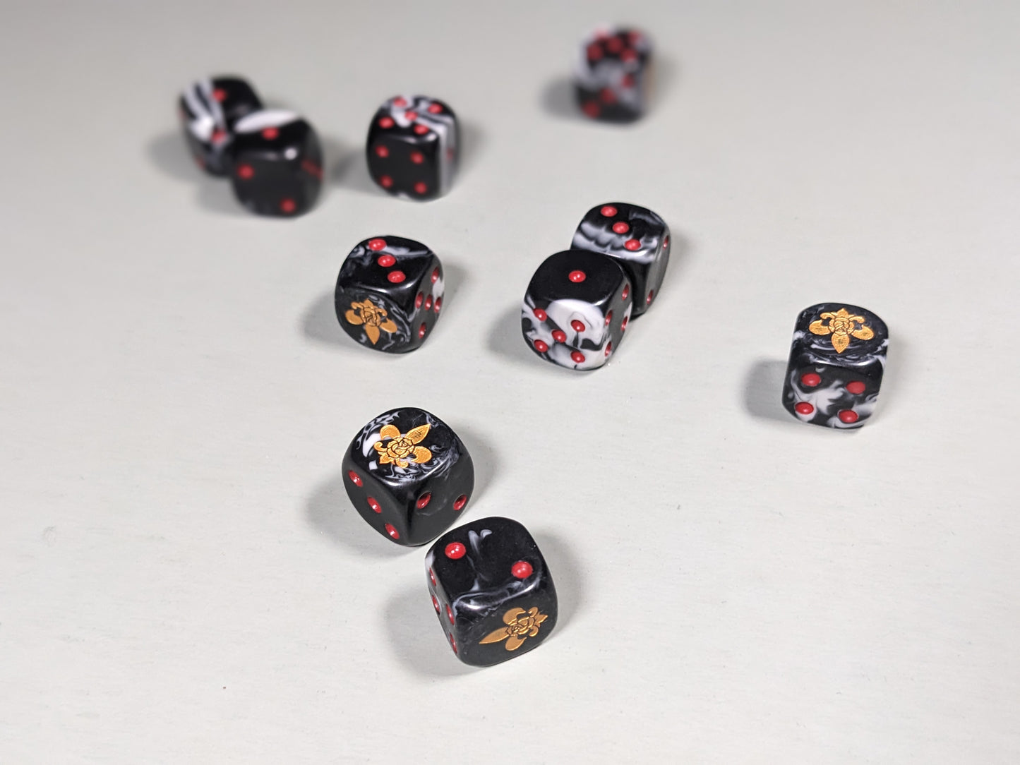 Order of the Holy Rose Dice 16mm Inspired by Sci-Fi/Fleur De Lis