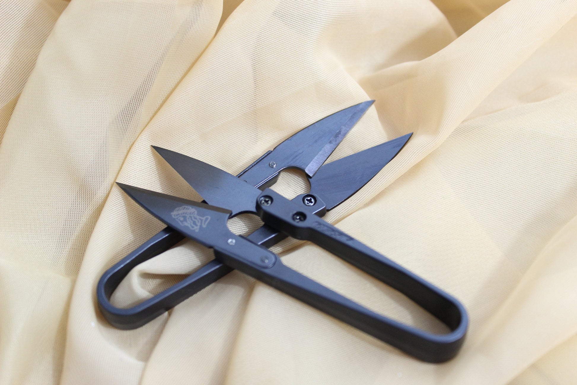 Black Steel Thread Snips