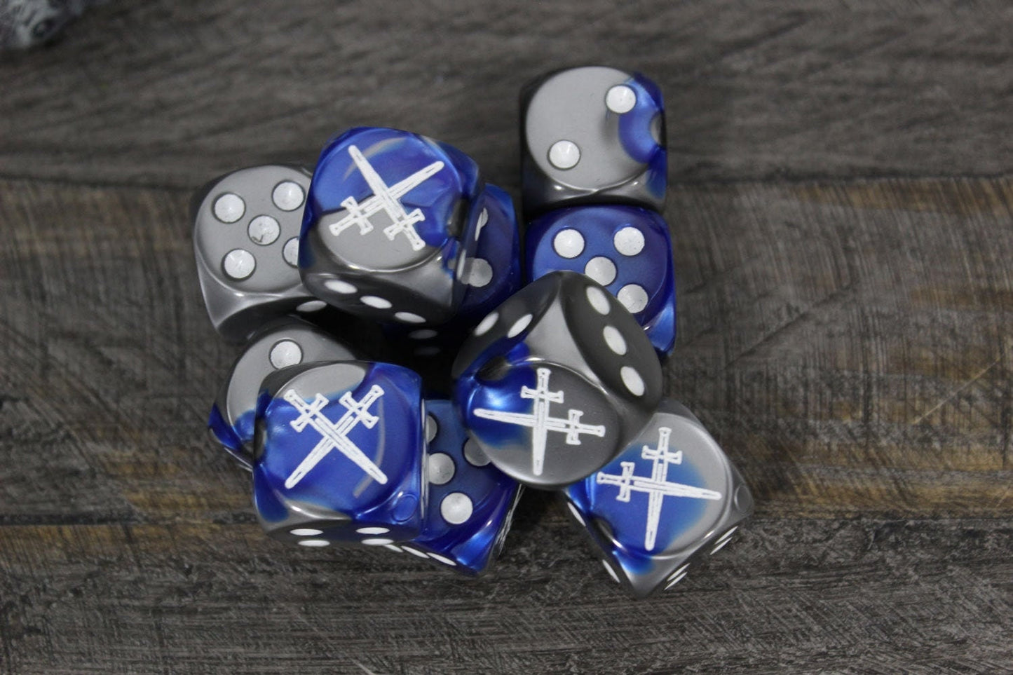 Star Knight Swords Crossed Dice 16mm 10x Inspired by Sci-Fi