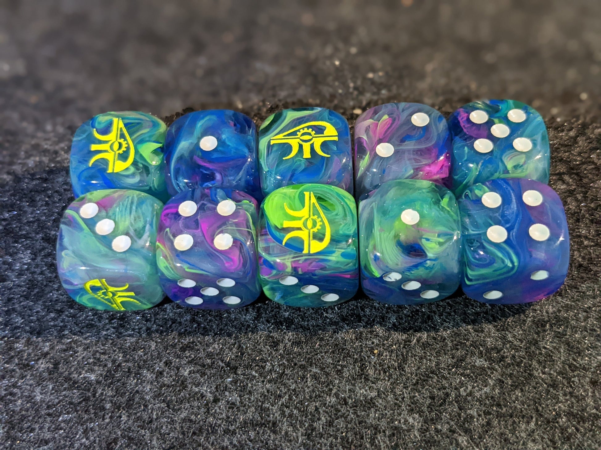 Eye of the Wraith Dice 16mm Inspired by Sci-Fi 10x