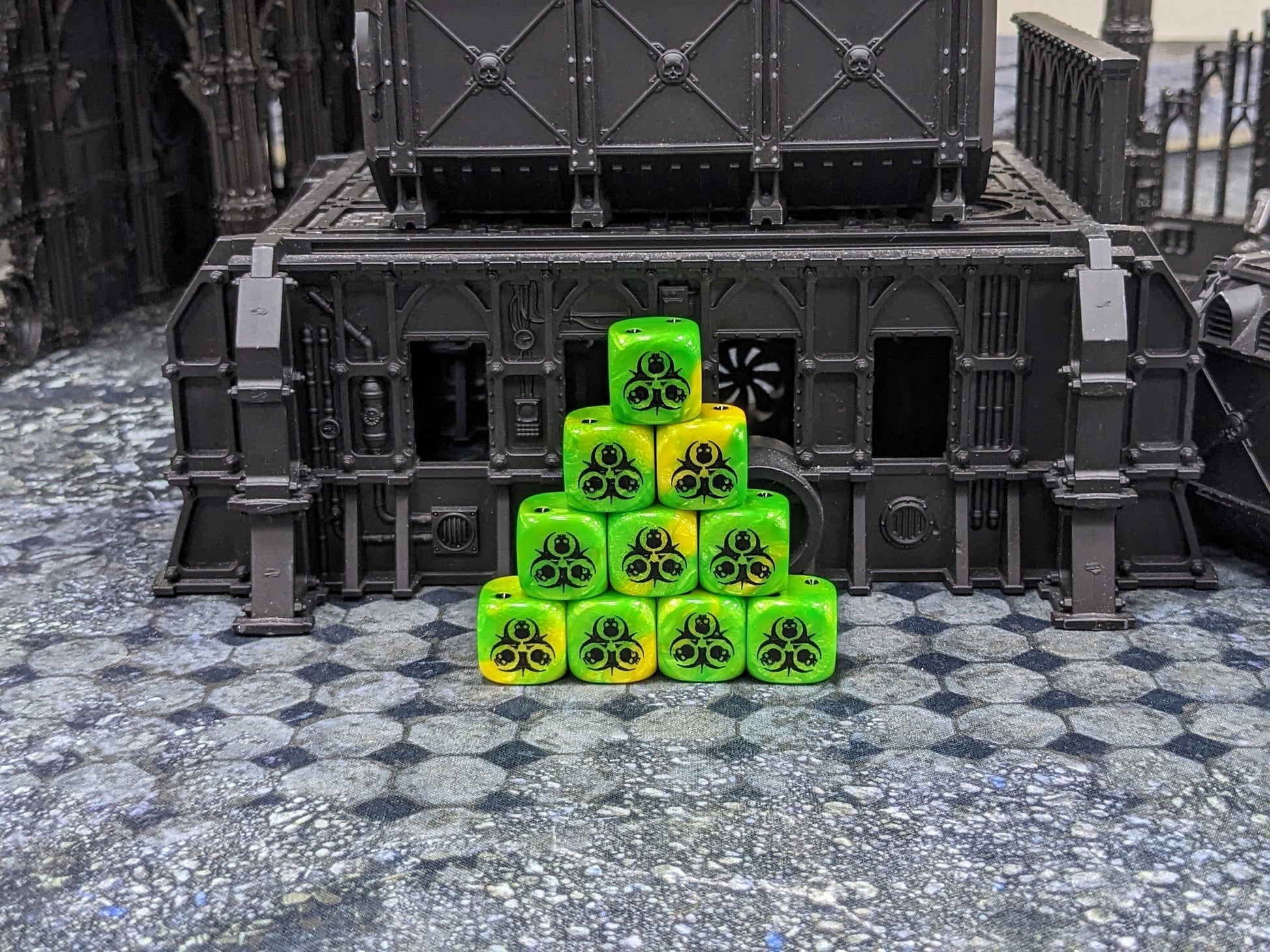 Alternate Radioactive Skull Dice 16mm 10x Inspired by Sci-Fi