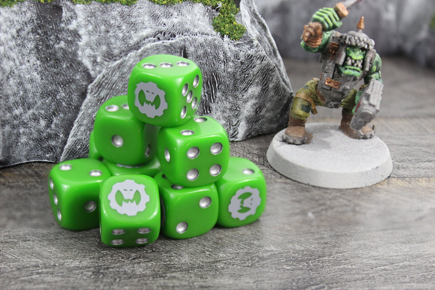 Ork COG Dice 10x Inspired by Warhammer 40K