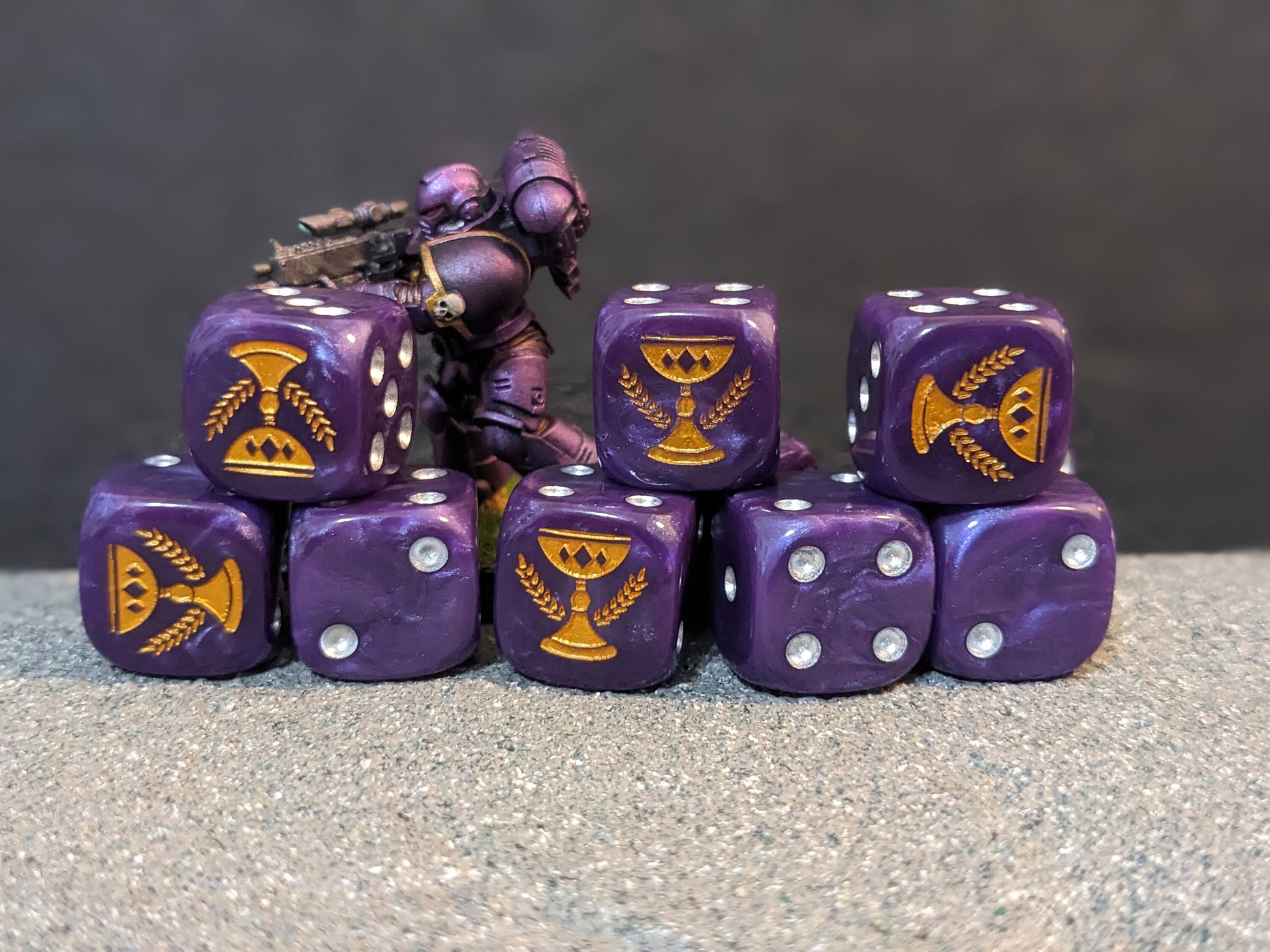 Imperial Chalice Dice 16mm 10x Inspired by Sci-Fi