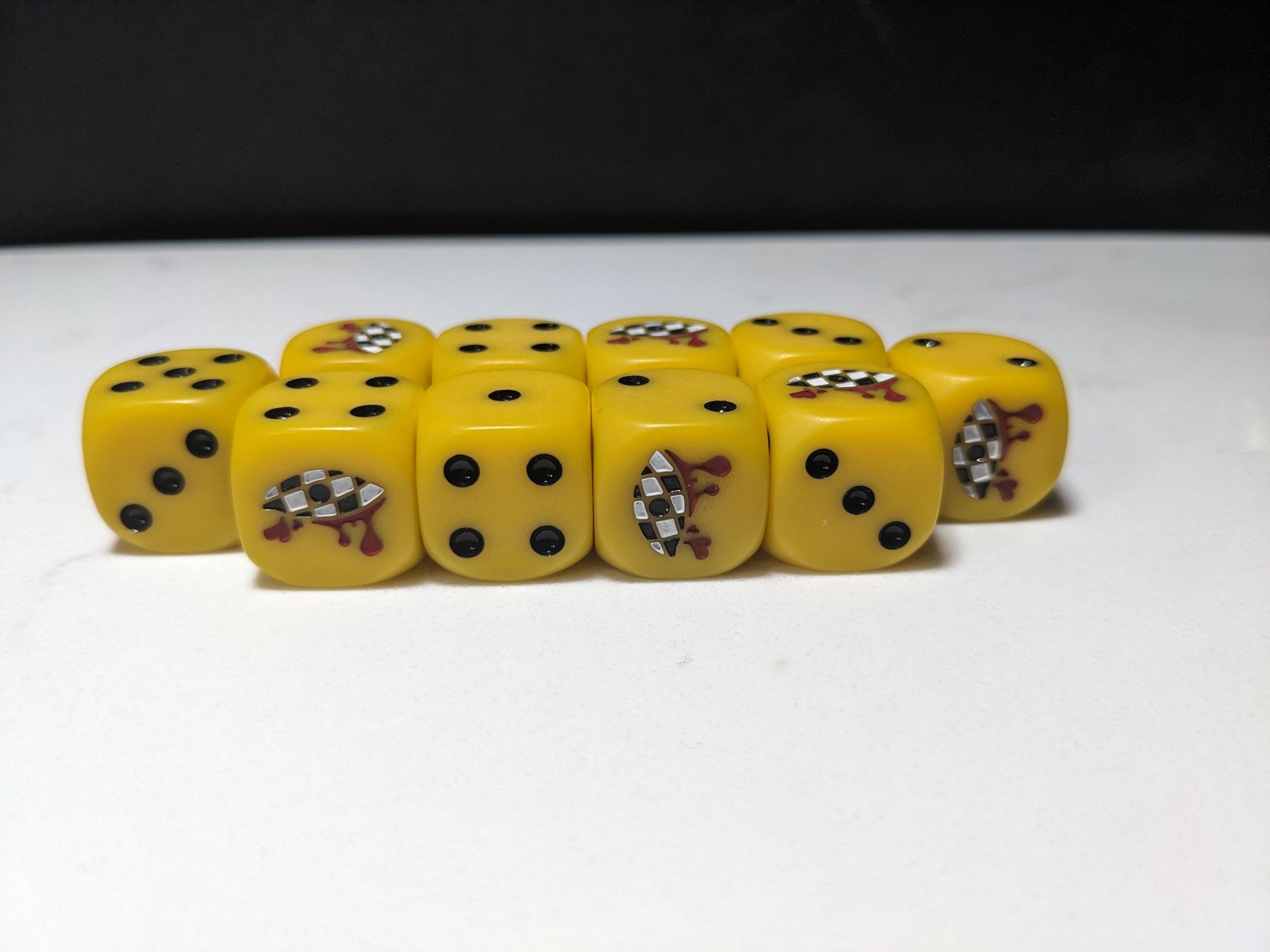 16mm Dice - Lamenting Eye Inspired by Sci-Fi 10x