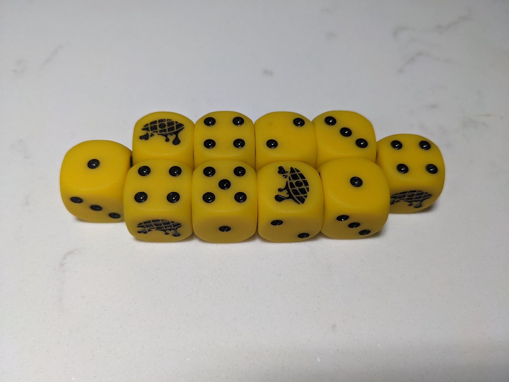 16mm Dice - Lamenting Eye Inspired by Sci-Fi 10x