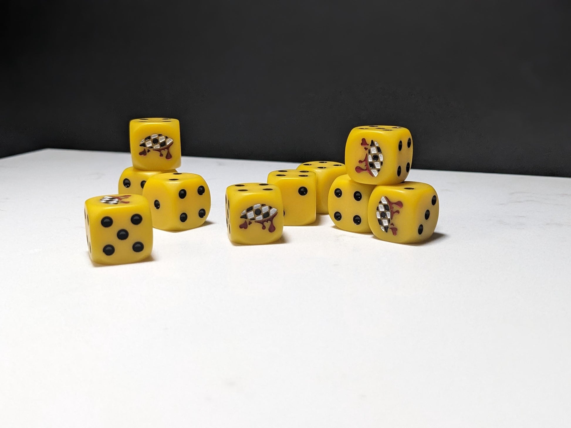 16mm Dice - Lamenting Eye Inspired by Sci-Fi 10x