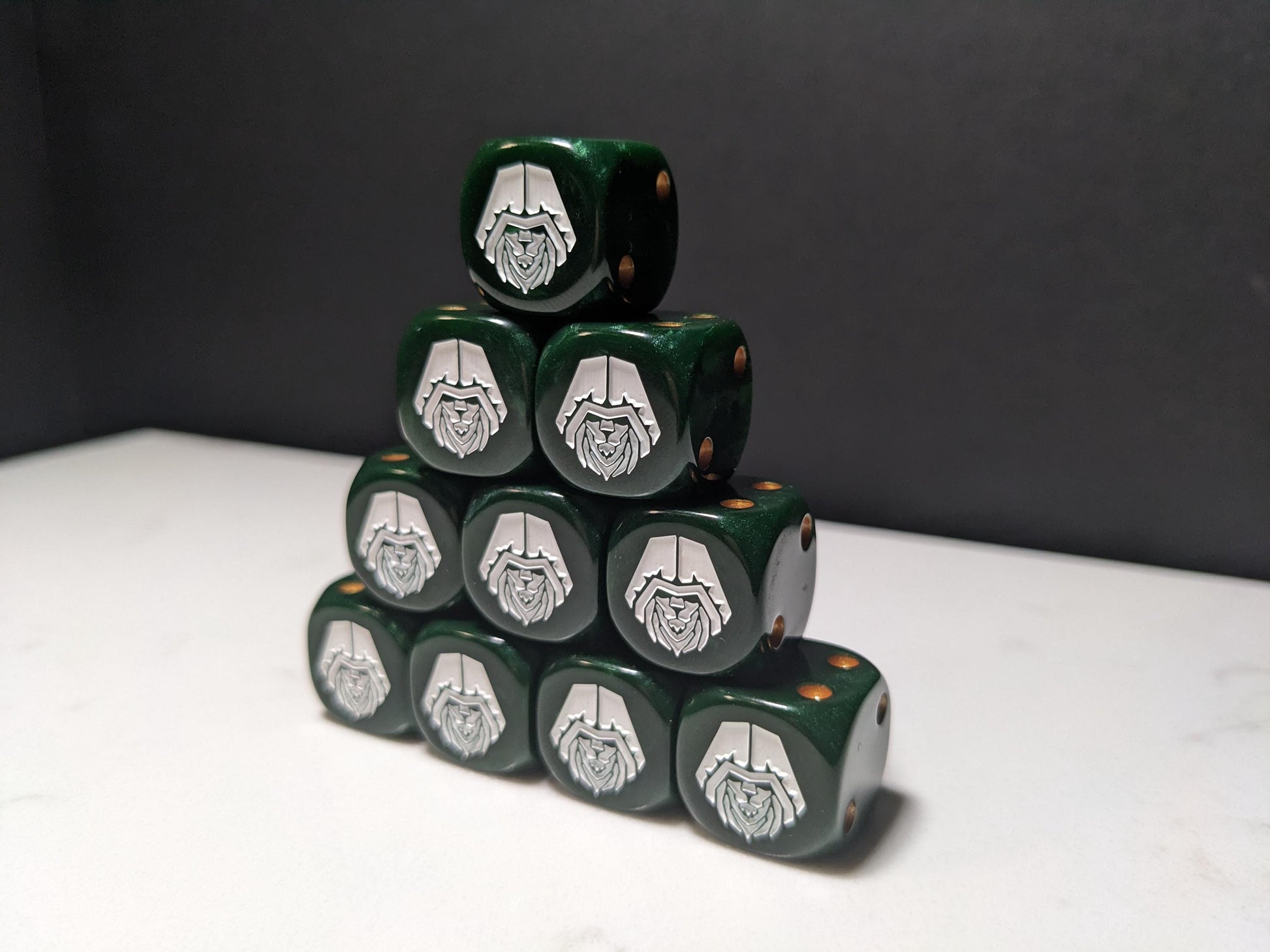 16mm Dice - Fallen Lion Inspired by Sci-Fi 10x