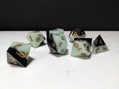 Sharp Edge D&D Dice Set - Black and Pearl