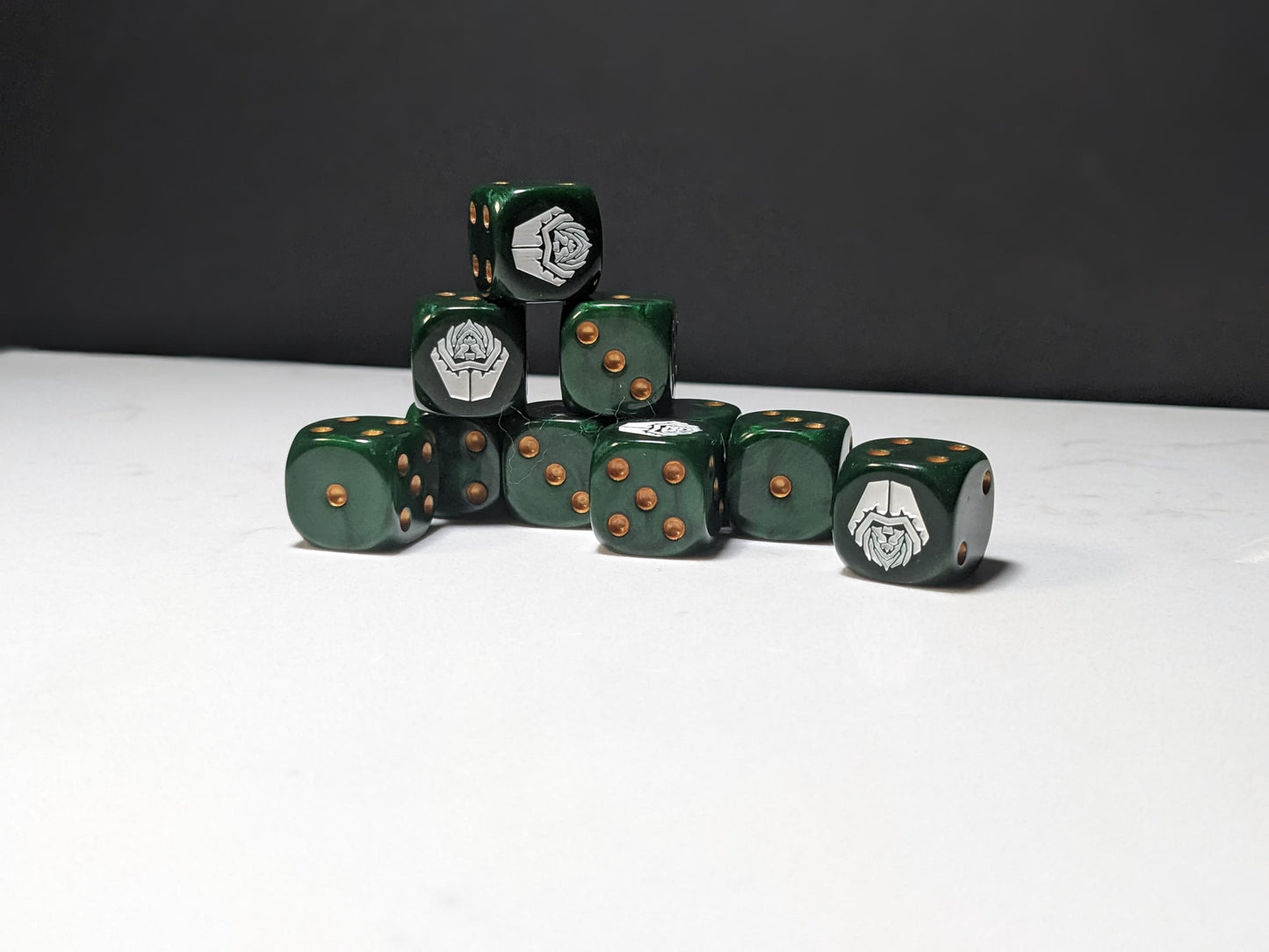 16mm Dice - Fallen Lion Inspired by Sci-Fi 10x