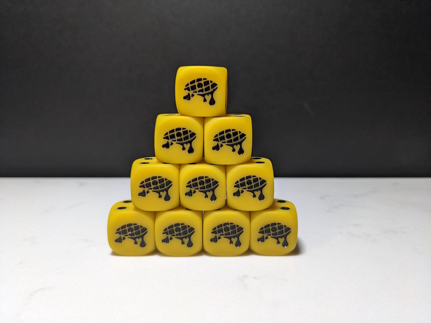 16mm Dice - Lamenting Eye Inspired by Sci-Fi 10x