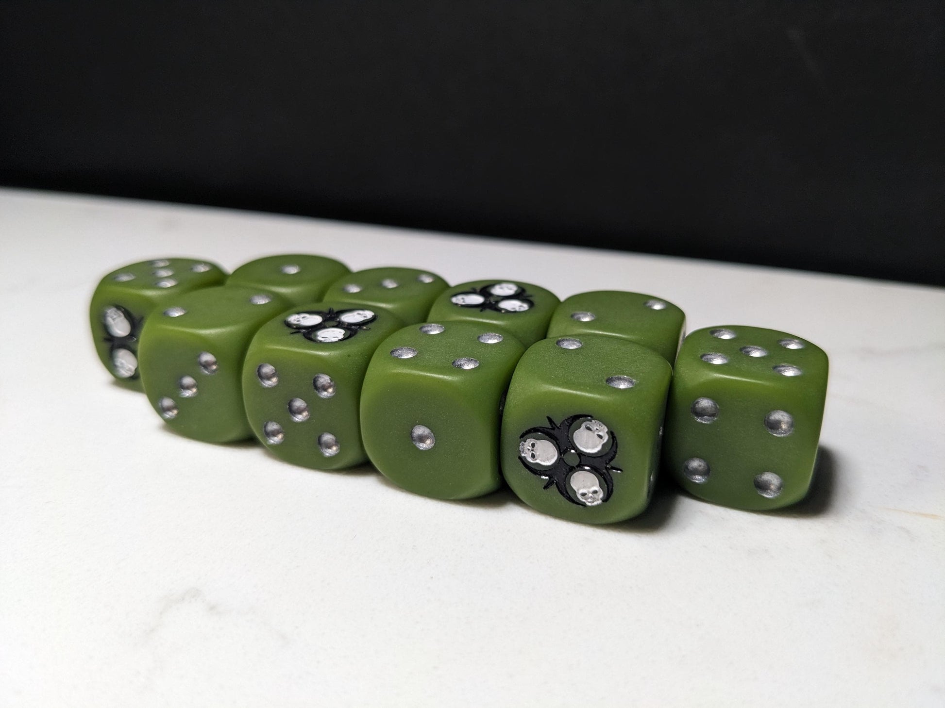 16mm Dice - Radioactive Skull Inspired by Sci-Fi 10x