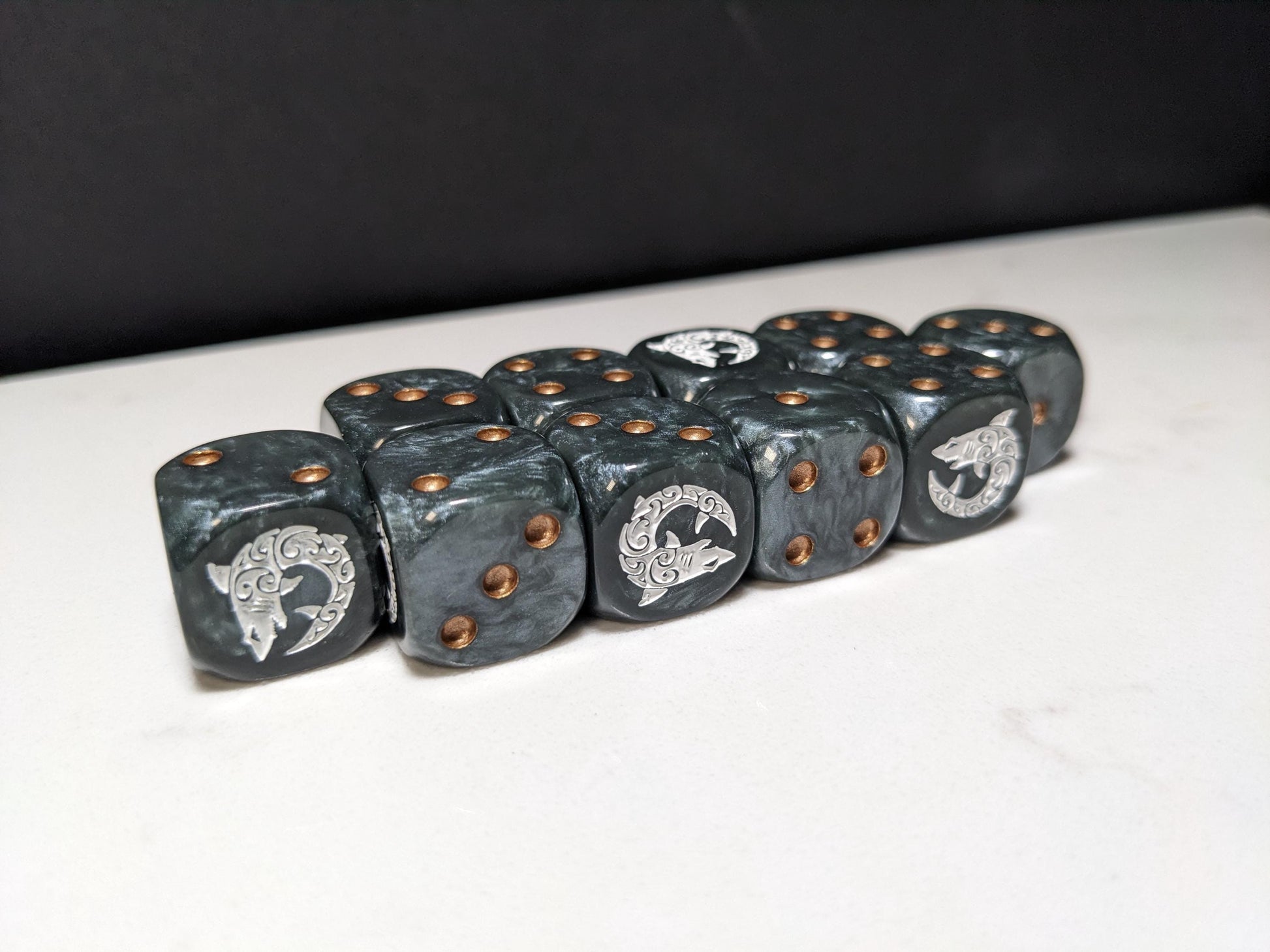 16mm Dice - Space Shark Inspired by Sci-Fi 10x