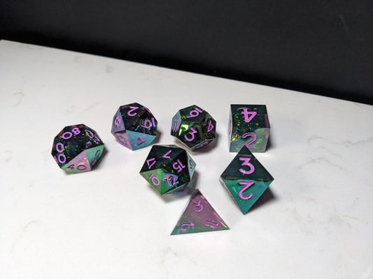 Sharp Edge D&D Dice Set - Mirror Green